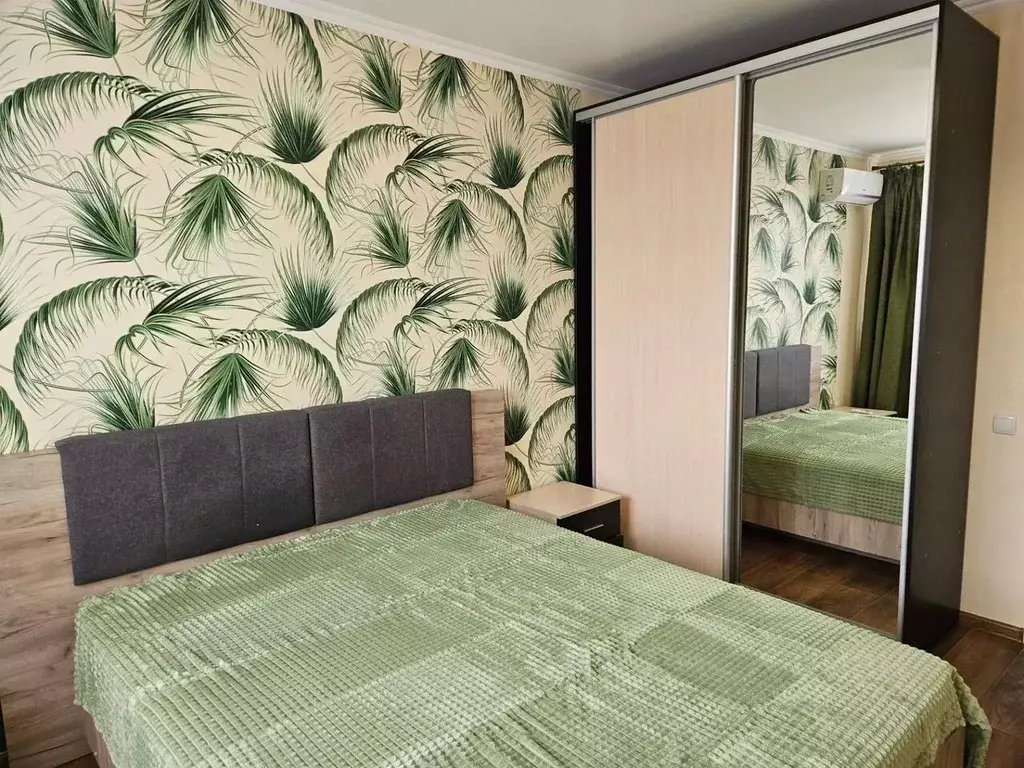 2-к кв. Крым, Симферополь ул. Лексина, 72 (53.9 м) - Фото 1