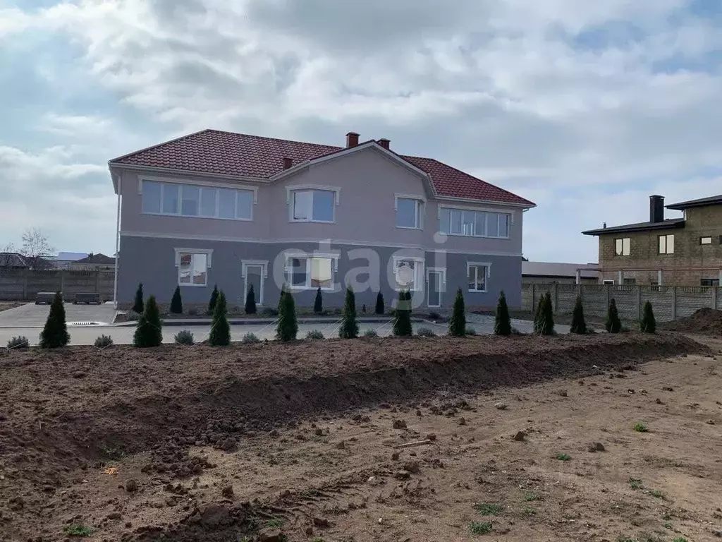 Дом в Крым, Евпатория городской округ, Заозерное пгт ул. Космическая, ... - Фото 1