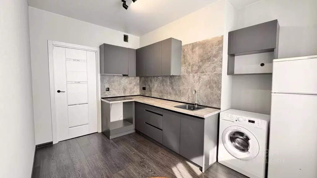 1-к кв. Кировская область, Киров ул. Калинина, 40 (43.0 м) - Фото 2