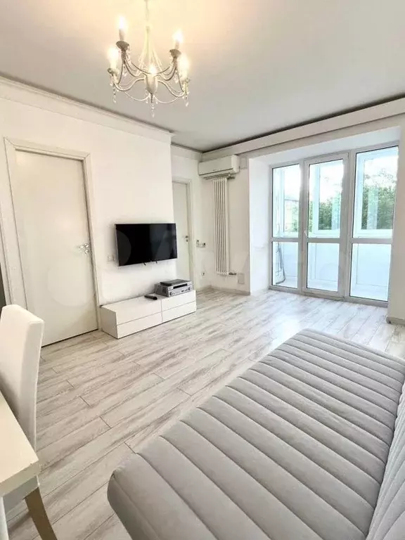 3-к. квартира, 100 м, 3/5 эт. - Фото 1