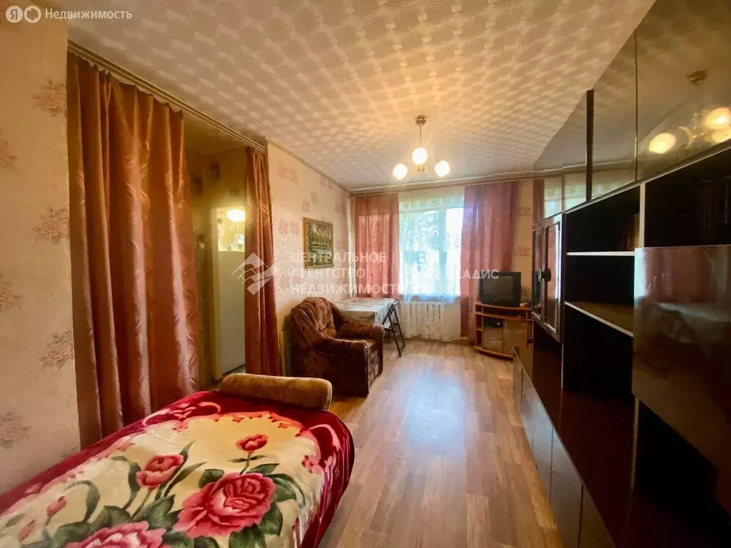 2-комнатная квартира: Октябрьский, улица 46-летия Октября, 3 (40.4 м) - Фото 1