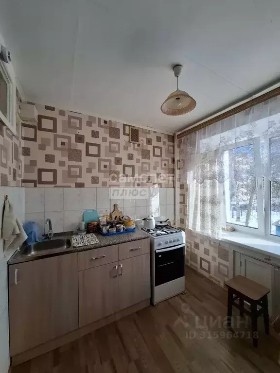 1-к кв. Башкортостан, Октябрьский 35-й мкр, 10 (30.0 м) - Фото 1