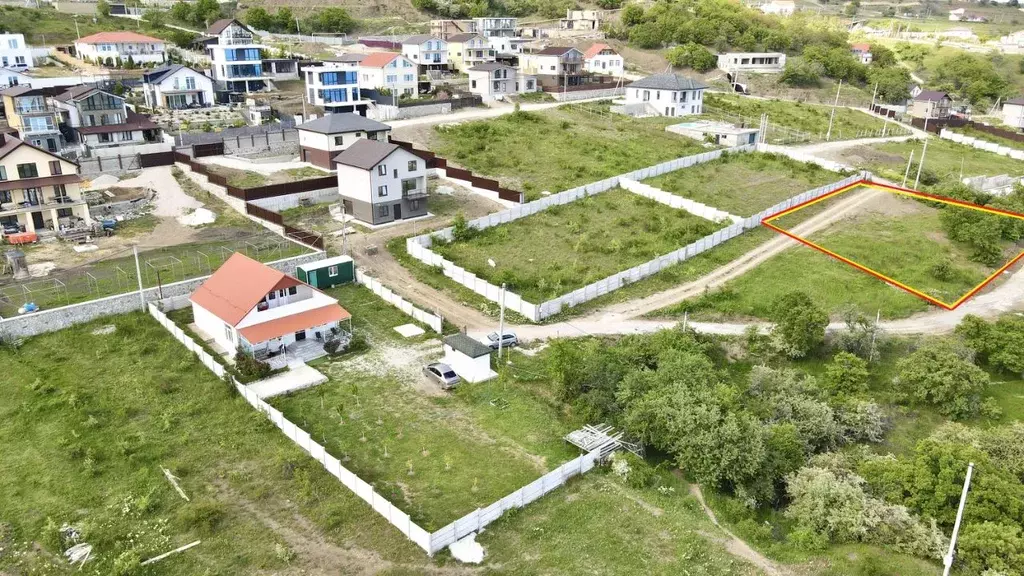 Участок в Крым, Алушта муниципальный округ, с. Лучистое ул. Ай-Серез ... - Фото 1