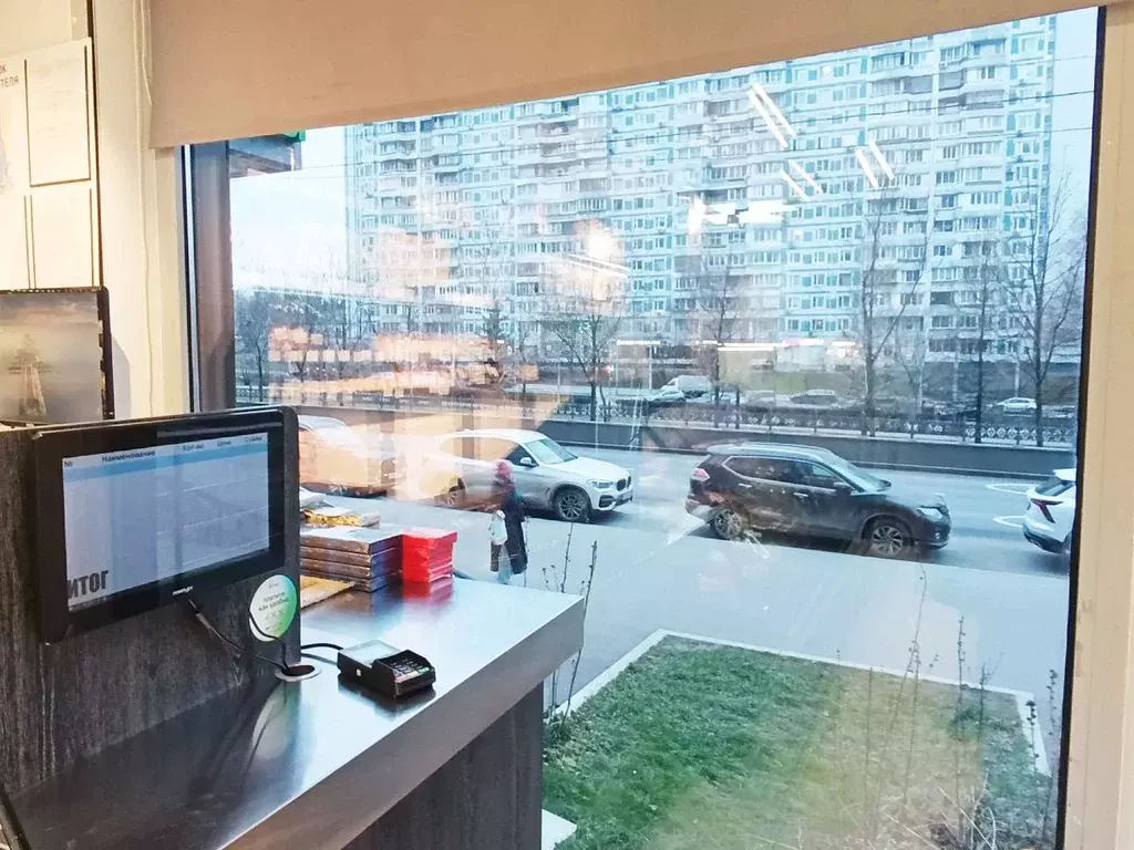 Торговая площадь в Москва Осенний бул., 16К1 (35 м) - Фото 1