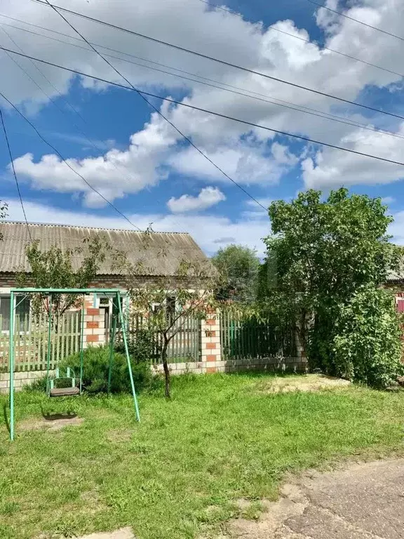 Дом в Брянская область, Клинцы Брянская ул. (74 м) - Фото 1