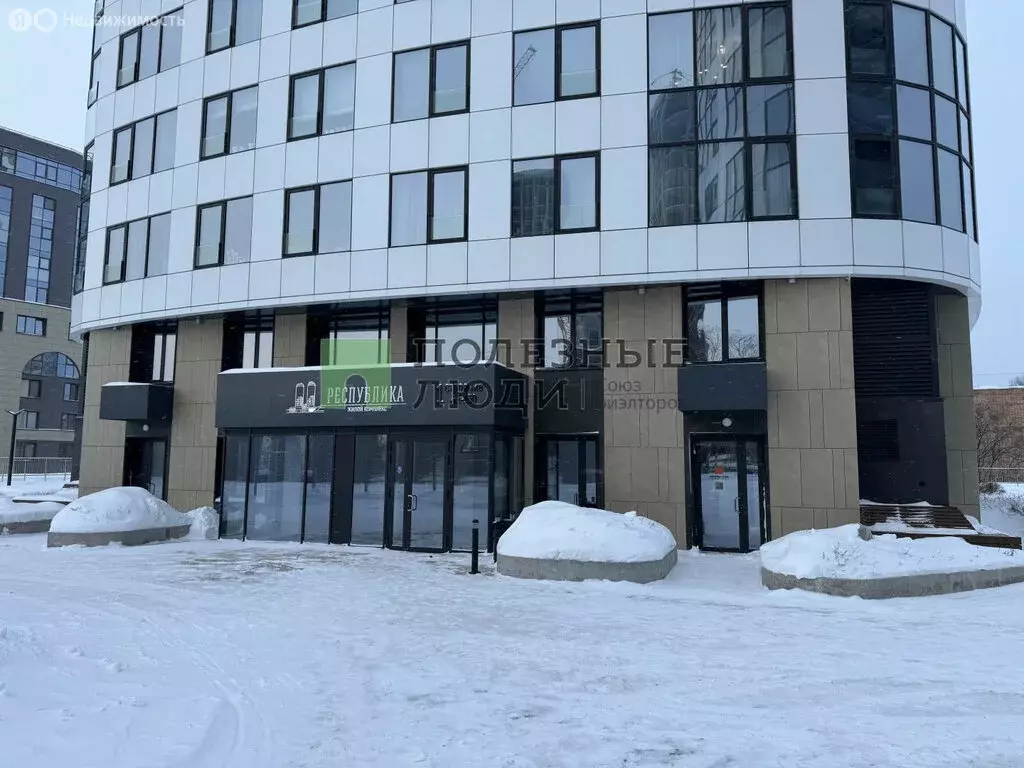 Квартира-студия: Ижевск, улица Карла Маркса, 259 (100.6 м) - Фото 2