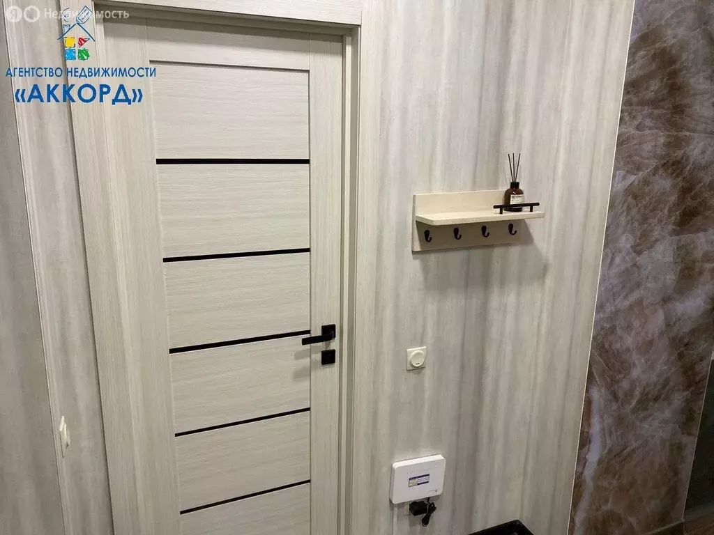 Квартира-студия: Барнаул, Власихинская улица, 109 (37.6 м) - Фото 0