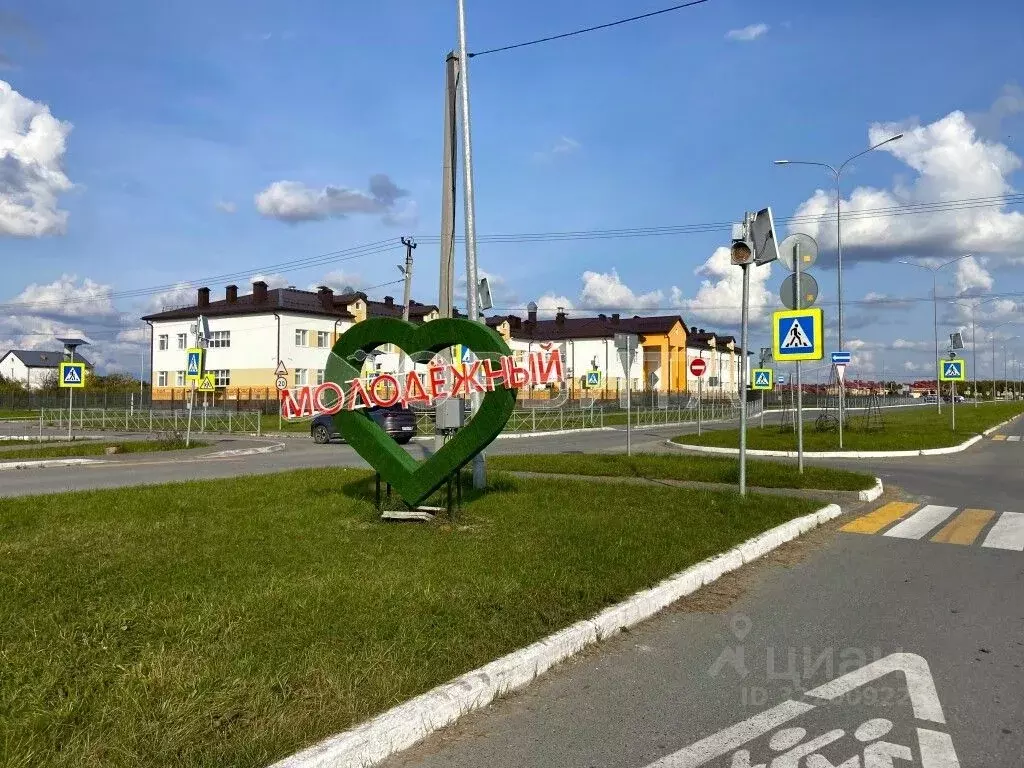 Участок в Тюменская область, Тюменский муниципальный округ, д. Ушакова ... - Фото 1