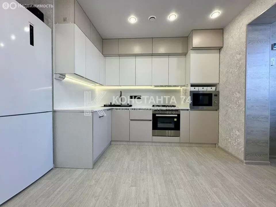 2-комнатная квартира: Чебаркуль, улица 9 Мая, 19 (64.8 м) - Фото 1