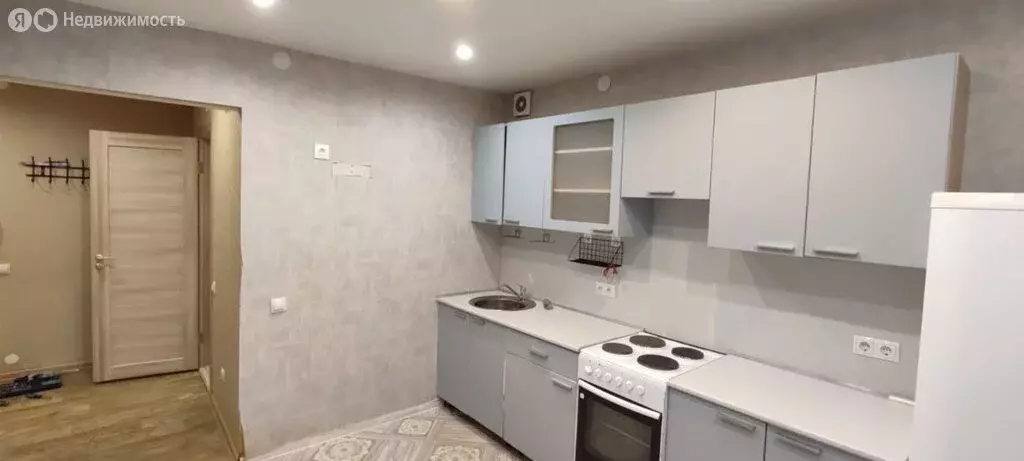 1-комнатная квартира: Тюмень, улица Самарцева, 177 (36 м) - Фото 0