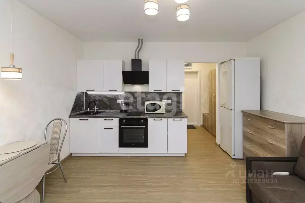 Студия Тюменская область, Тюмень Полевая ул., 117к4 (23.0 м) - Фото 1