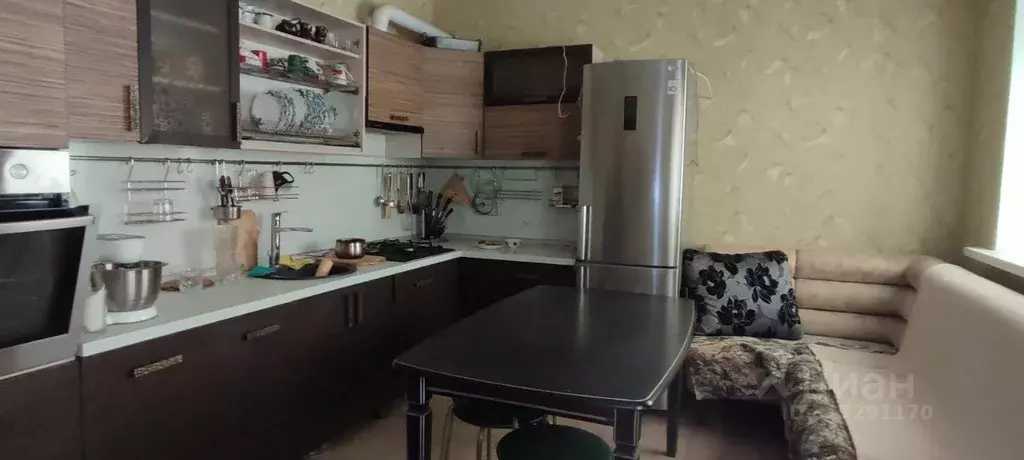 Дом в Волгоградская область, Среднеахтубинский район, Фрунзенское ... - Фото 0