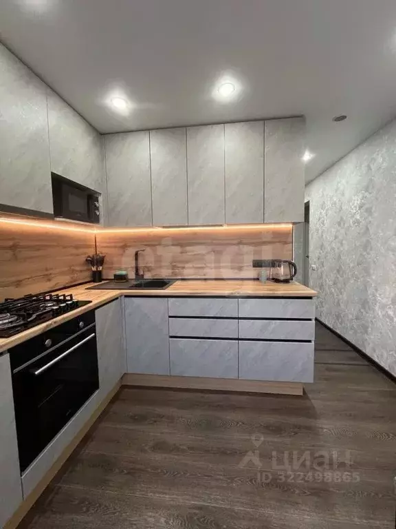 3-к кв. Коми, Усинск Приполярная ул., 10 (66.4 м) - Фото 1