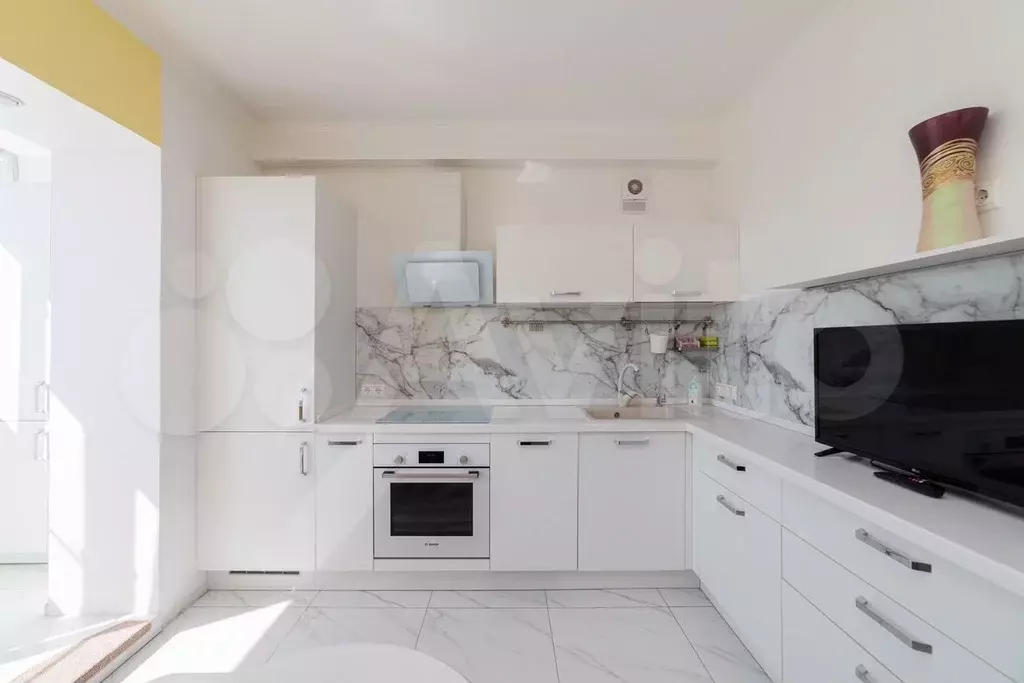 1-к. квартира, 45 м, 7/9 эт. - Фото 0