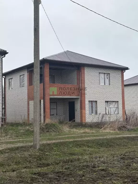 Дом в Орловская область, Орловский муниципальный округ, д. Гать пер. ... - Фото 1