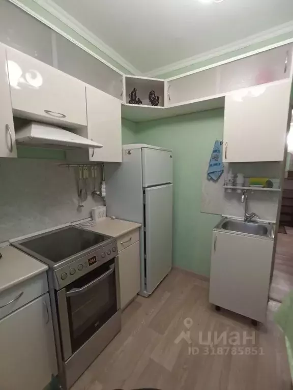 3-к кв. Санкт-Петербург ул. Коммуны, 28к3 (58.5 м) - Фото 0