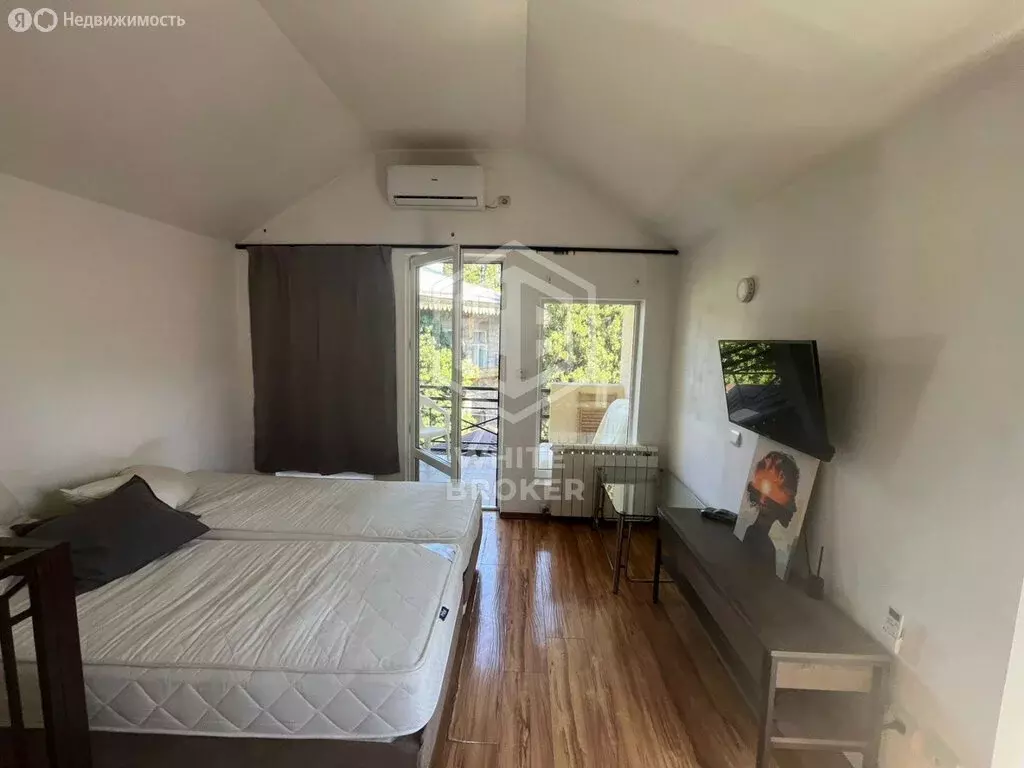 2-комнатная квартира: Ялта, улица Чехова, 3 (59.05 м) - Фото 1