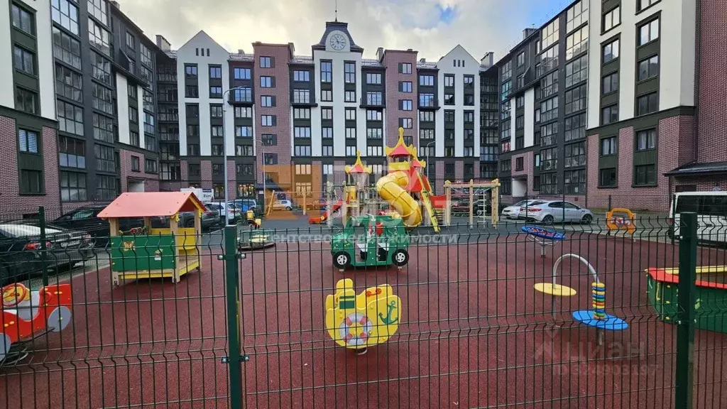 3-к кв. Калининградская область, Гурьевск Фабричная ул., 4А (121.0 м) - Фото 2