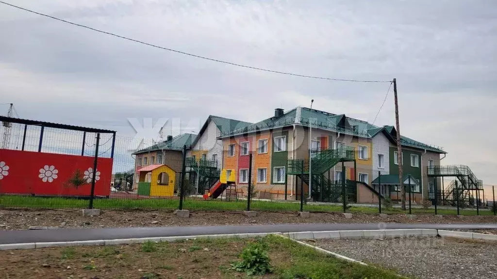 Дом в Хакасия, Алтайский район, с. Белый Яр ул. Горького (100 м) - Фото 2