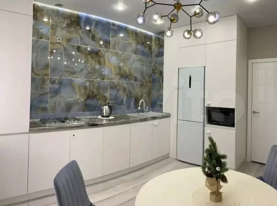 1-к. квартира, 38 м, 5/9 эт. - Фото 0