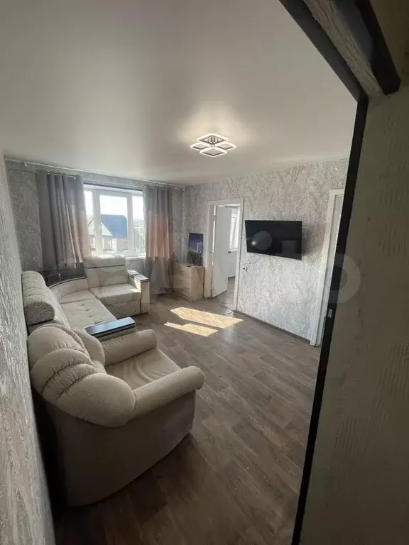 3-к. квартира, 47 м, 4/5 эт. - Фото 0