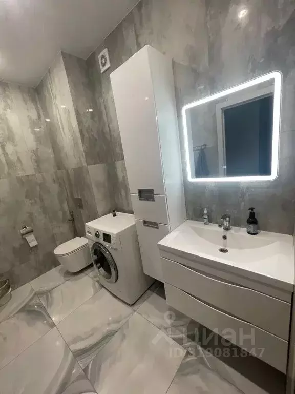 2-к кв. Ростовская область, Каменск-Шахтинский просп. Карла Маркса, 65 ... - Фото 1