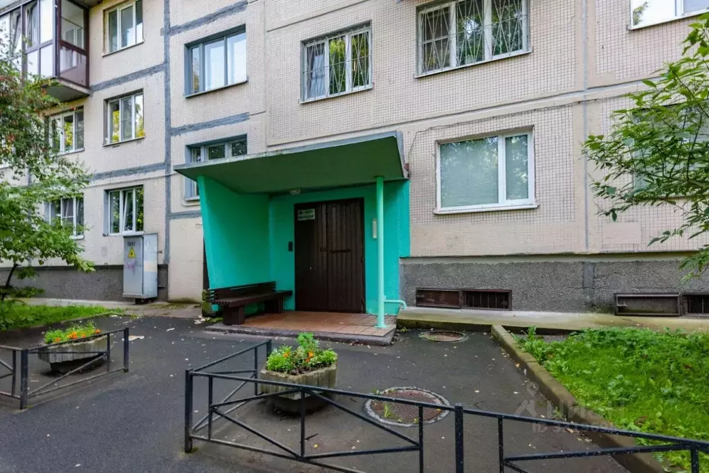 3-к кв. Санкт-Петербург ул. Стасовой, 4к1 (72.55 м) - Фото 2