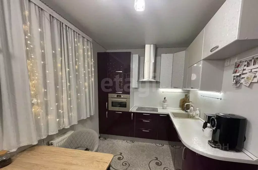 2-к кв. Ямало-Ненецкий АО, Новый Уренгой просп. Губкина, 21 (57.8 м) - Фото 1