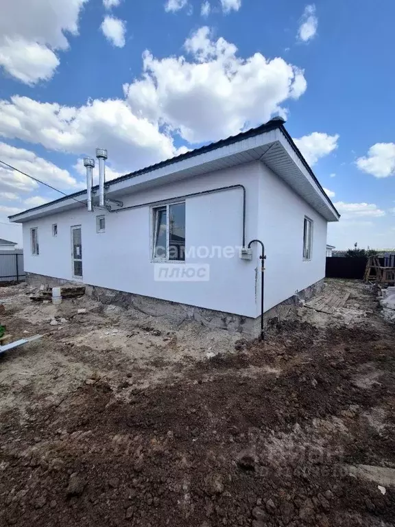 Дом в Курская область, Курский район, Моковский сельсовет, д. 1-я ... - Фото 0