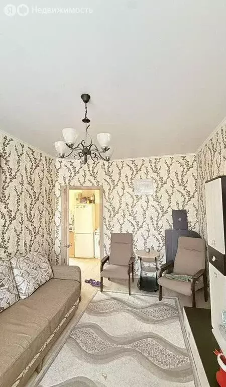 2-комнатная квартира: посёлок городского типа Полотняный Завод, улица ... - Фото 2