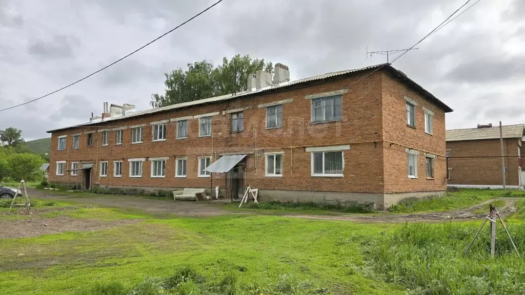 3-к кв. Оренбургская область, Кувандык ул. Кирпичный завод, 5 (56.0 м) - Фото 0