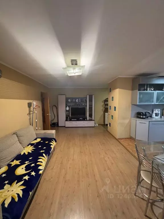 3-к кв. Свердловская область, Екатеринбург ул. Учителей, 22 (65.6 м) - Фото 0