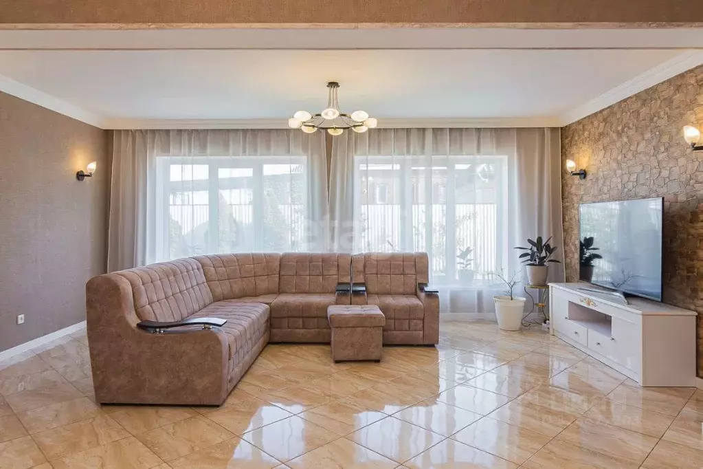 Дом в Адыгея, Тахтамукайский район, Козет аул Степная ул., 24 (275 м) - Фото 1