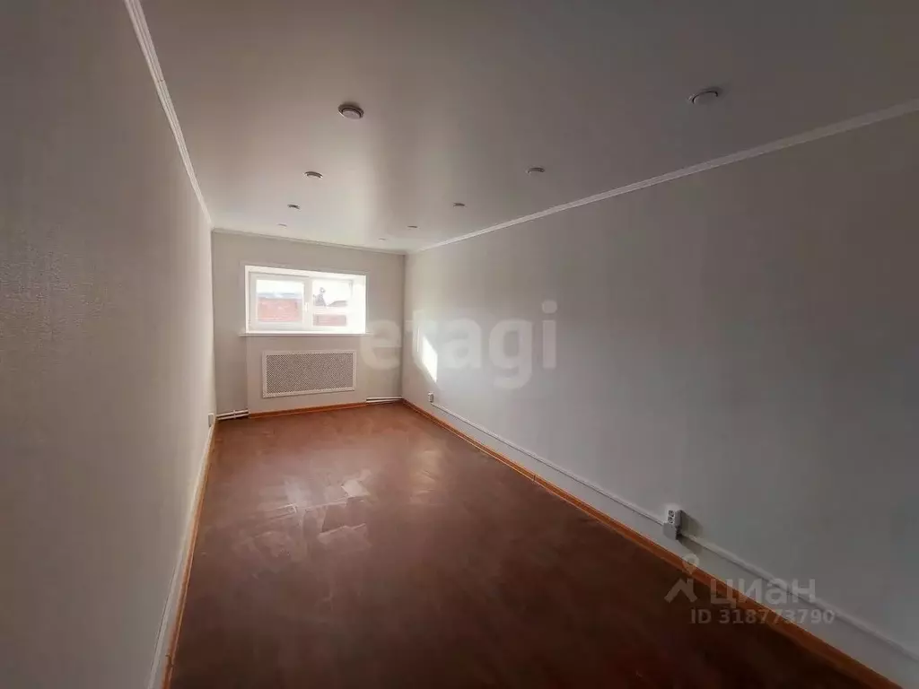 Офис в Коми, Сыктывкар Колхозная ул., 38/6 (18 м) - Фото 1