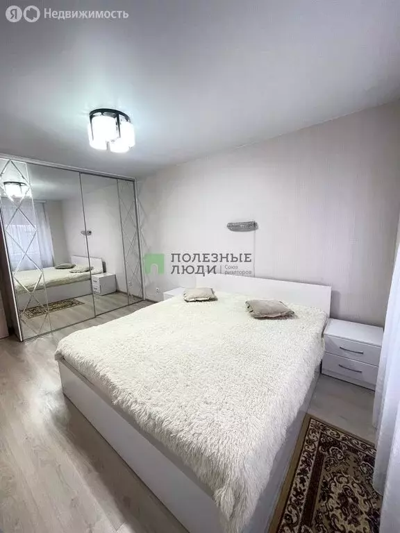 2-комнатная квартира: Ижевск, Автозаводская улица, 54 (56.5 м) - Фото 1