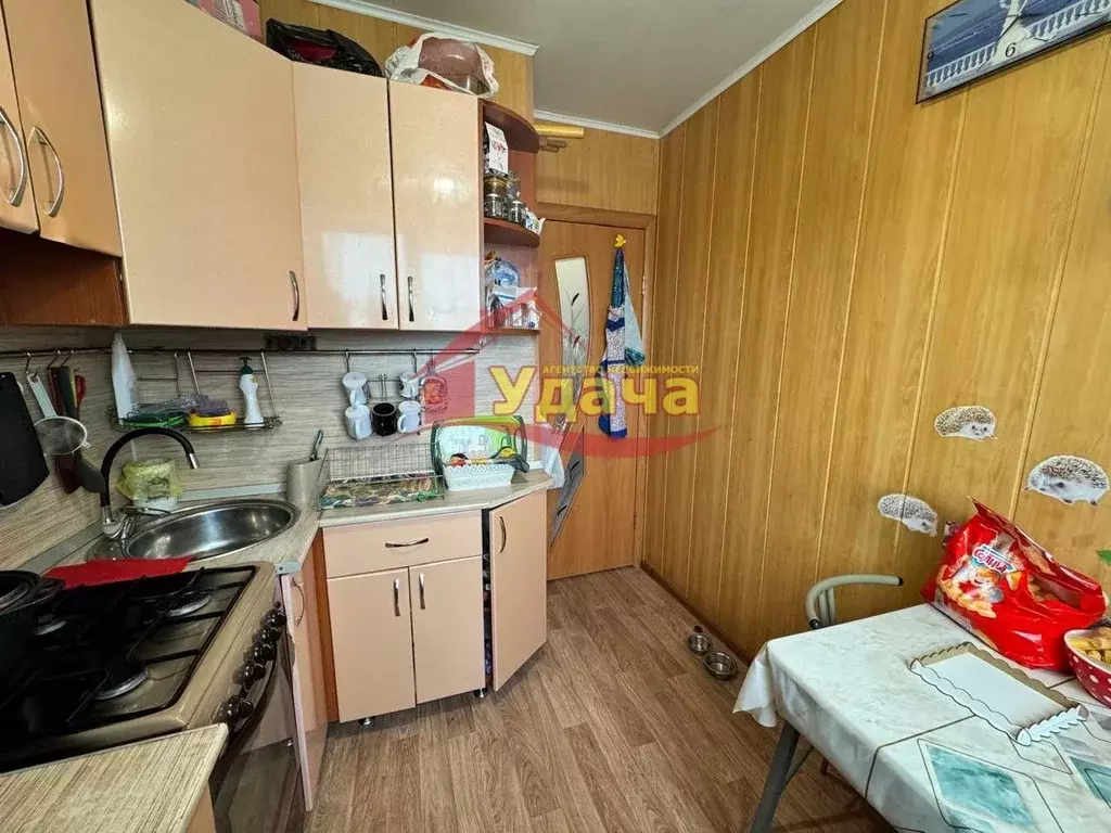 2-к кв. Оренбургская область, Орск Братская ул., 42 (43.4 м) - Фото 1