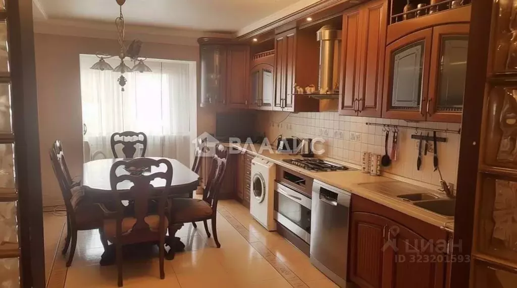 3-к кв. Калининградская область, Светлогорск Подгорная ул., 16 (95.0 ... - Фото 1