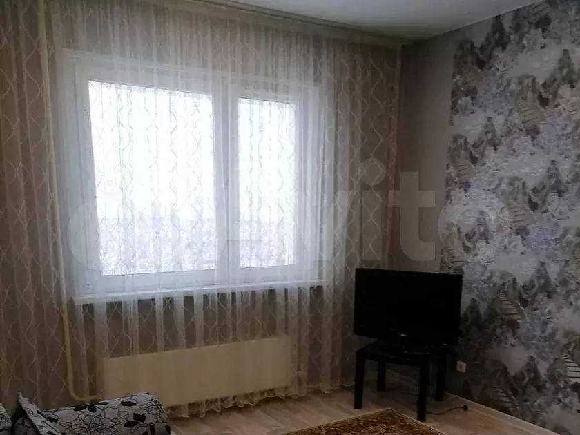 1-к. квартира, 42 м, 15/17 эт. - Фото 0