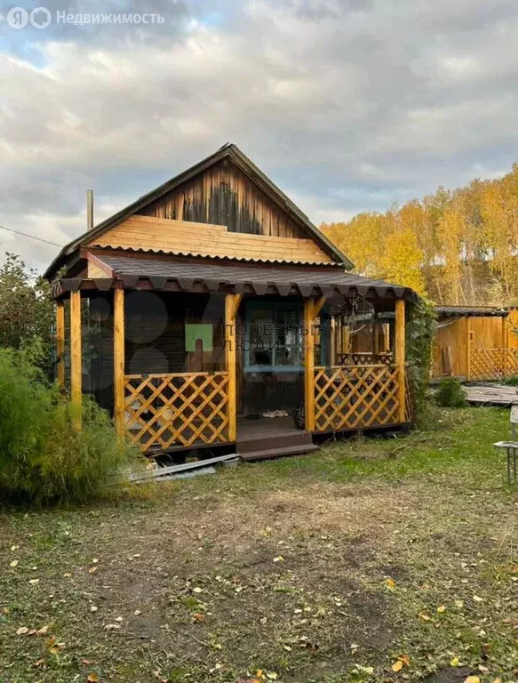 Дом в Берёзовский район, Есаульский сельсовет, СНТ Енисей (30 м) - Фото 0