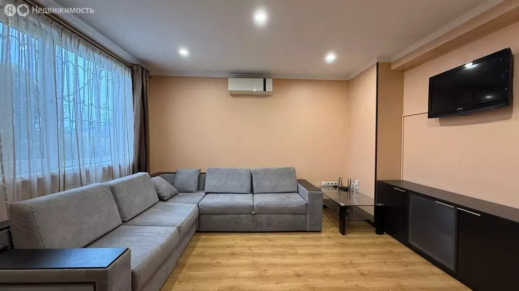 3-комнатная квартира: Алушта, улица Ленина, 39 (85 м) - Фото 2