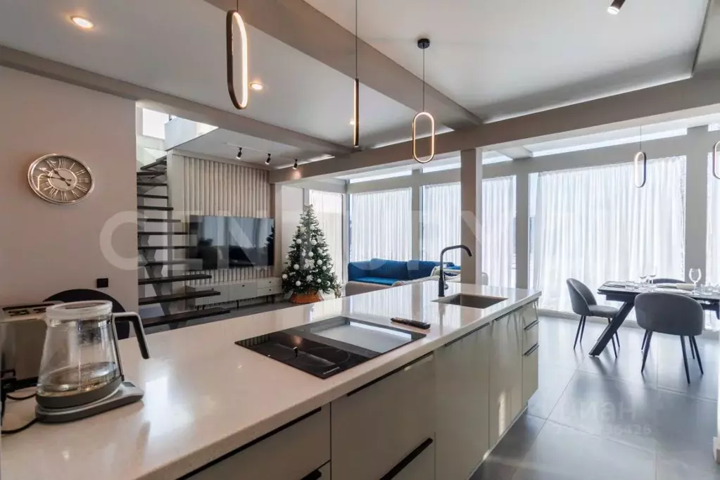 Дом в Ленинградская область, Ломоносовский район, Пениковское с/пос, ... - Фото 1