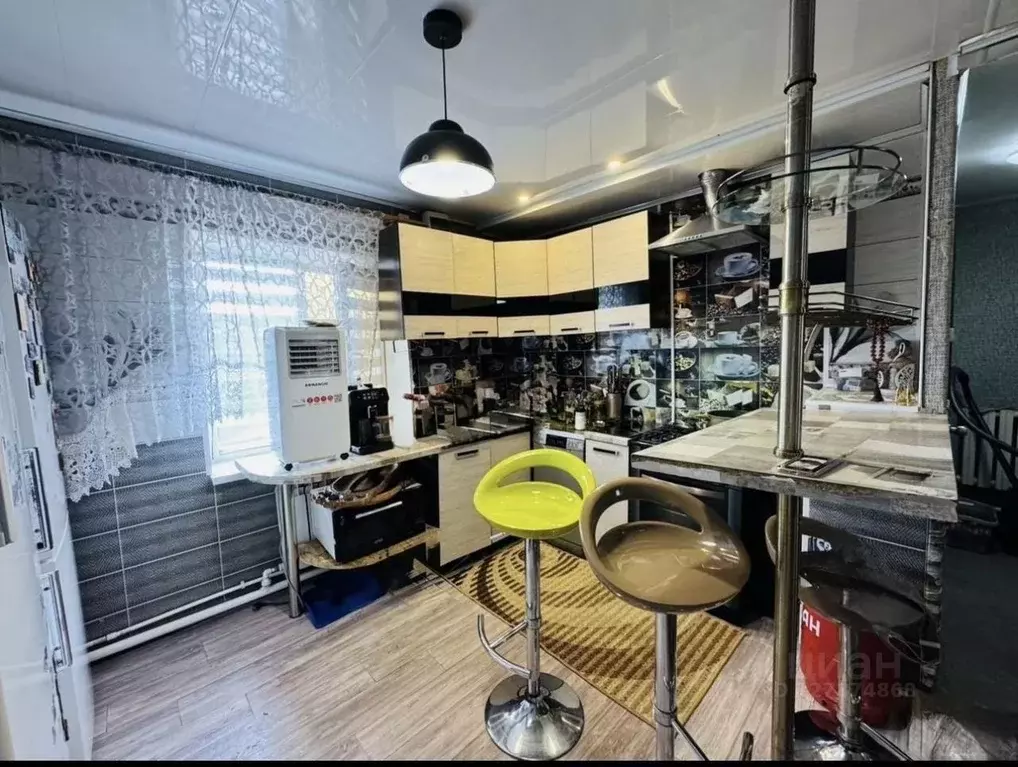 Дом в Кемеровская область, Новокузнецк Чулымская ул., 46 (180 м) - Фото 1