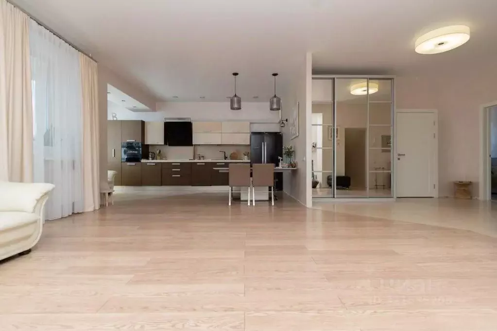 3-к кв. Иркутская область, Иркутск бул. Гагарина, 68Г (115.5 м) - Фото 2