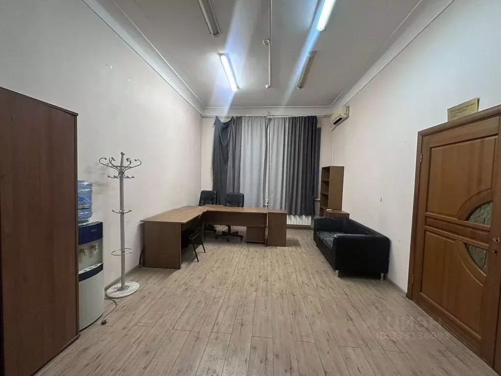 Офис в Краснодарский край, Краснодар Колхозная ул., 1/7 (43 м) - Фото 1
