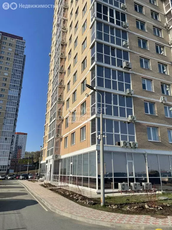 3-комнатная квартира: Владивосток, ул. Басаргина (56.3 м) - Фото 1