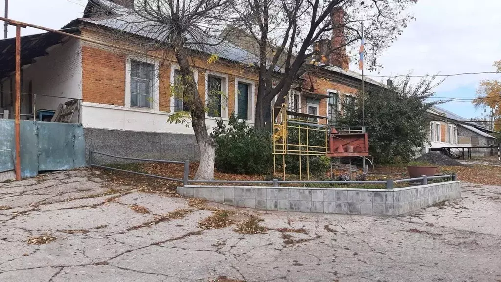 Производственное помещение в Саратовская область, пос. Красный ... - Фото 1