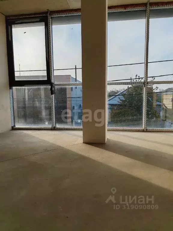 1-к кв. Краснодарский край, Крымск ул. Комарова, 42А (42.8 м) - Фото 1