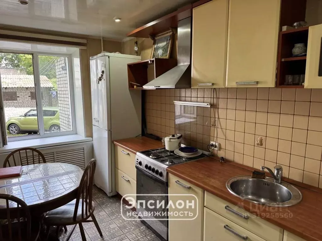 3-к кв. Курская область, Курск Семеновская ул., 79 (61.6 м) - Фото 0