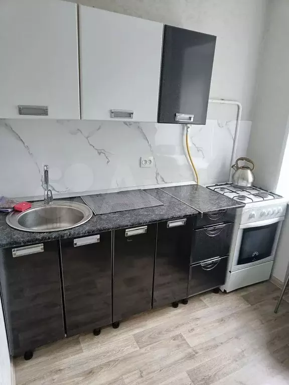 1-к. квартира, 31 м, 4/4 эт. - Фото 0