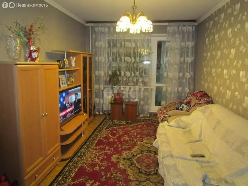 3-комнатная квартира: Кемерово, улица Металлистов, 4А (62 м) - Фото 1